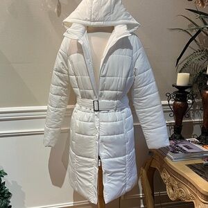 Merona Women's White puffer Quilted Hooded Coat brand new